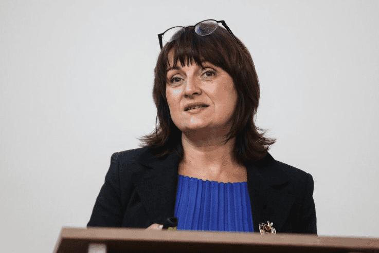 Nataša Jokić-Begić speaking at a conference, emphasizing her expertise in psychology and mental heal.